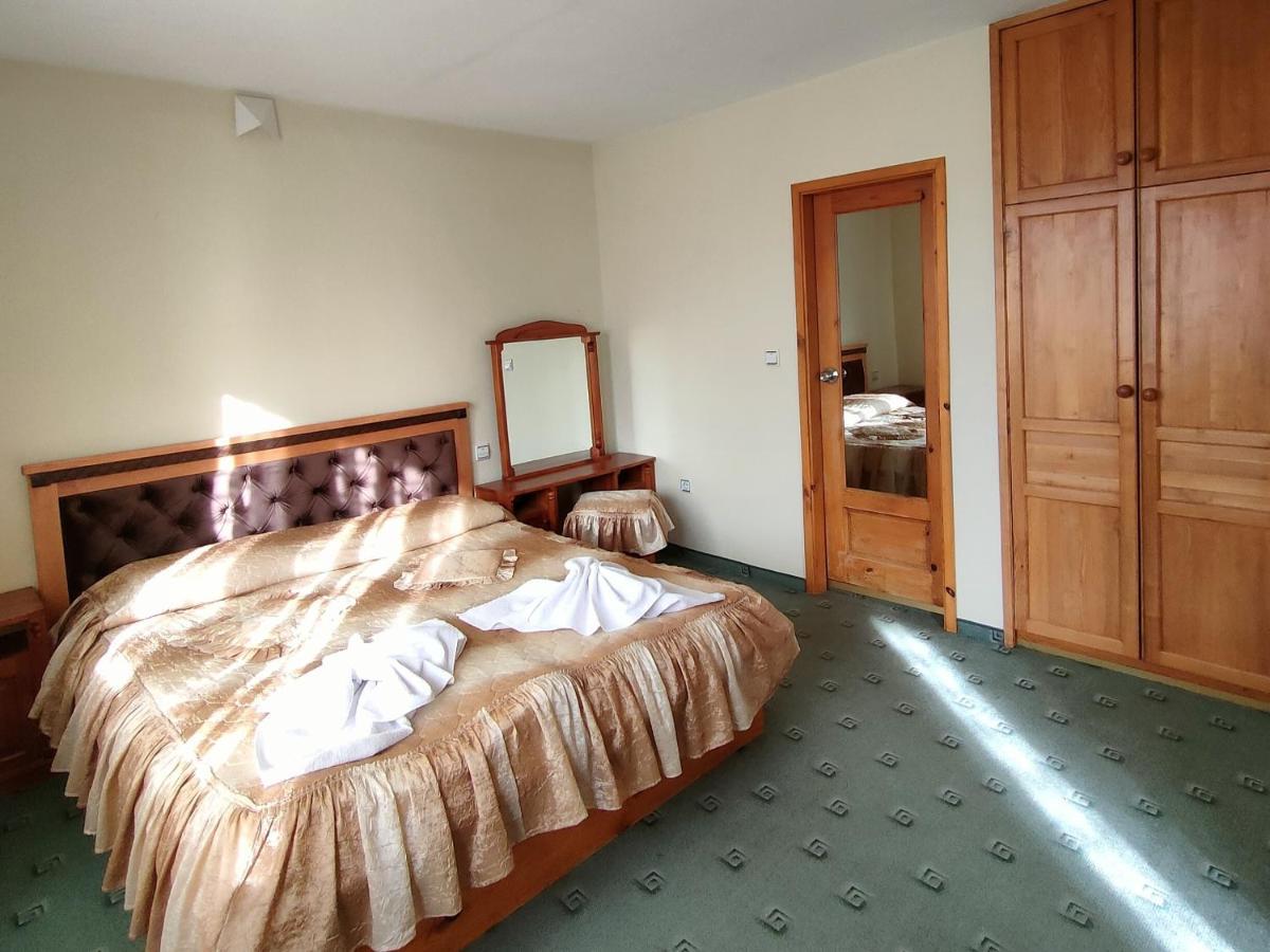 Guest Rooms Grachenovi Bansko Esterno foto