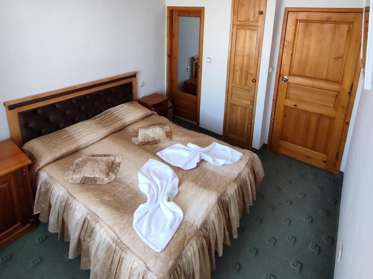 Guest Rooms Grachenovi Bansko Esterno foto