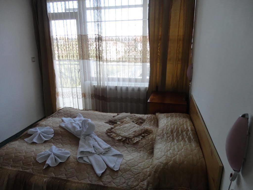 Guest Rooms Grachenovi Bansko Esterno foto